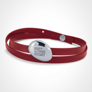 Bracelet galet extra-large M'en bati sieu Nissart LA PLAIA en argent 925 millièmes rhodié sur bracelet cuir rouge.